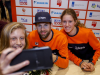 Selfie met Shorttrackers Beatrixschool Dordrecht