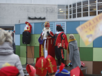 Sinterklaas bezoekt de Bever en Johan frisoschool stadspolders Dordrecht