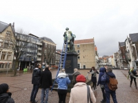 20160402 Warme trui voor Ary Scheffer Scheffersplein Dordrecht Tstolk 003