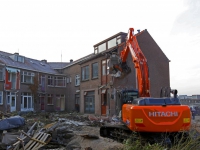 20172701 Laatste woningen Papendrechtsestraat worden gesloopt Dordrecht Tstolk 002