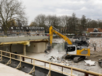 Sloop Winkelcentrum Sterrenburg in volle gang Dordrecht