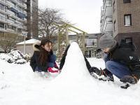 Sneeuwpoppen voor bewoners De Merwelanden