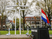 Sombere Dodenherdenking Sumatraplein Dordrecht