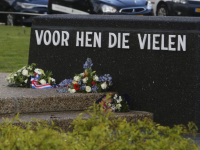 Sombere Dodenherdenking Sumatraplein Dordrecht