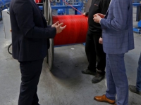 20171602 werkgevers in het zonnetje op \'Dag van Duizend Voorbeelden Elektroplast Egstraat Dordrecht Tstolk 004