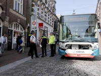 20151604-Stadsbus-rijdt-op-poller-Visstraat-Dordrecht-Tstolk_resize