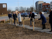 Eerste paal nieuwe fabrieksloods Duurzaamheidsfabriek leerpark Dordrecht