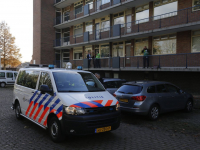 20171711-Stoffelijk-overschot-aangetroffen-in-woning-P.C.-Hooftlaan-Papendrecht-Tstolk-006