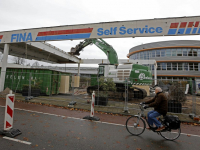 Sloop tankstation Van Gijnweg Dordrecht