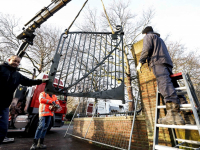 Hekken Park Merwestein hangen weer op zijn plek Dordrecht