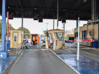 28102020-Tolhuisje-kapot-door-vrachtwagen-Kiltunnel-Dordrecht-Tstolk