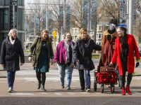 Schrijfster en dochter van Dordrecht Top Naeff stadskantoor Dordrecht