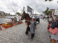 Met paard en wagen twee duizend kio vervoeren naar molen Kyck over den Dyck Noordendijk Dordrecht