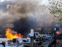 Explosies op plezierjacht Wijnhaven Dordrecht