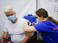 Tweede vaccinatielocatie Oranje Wit hal gestart Dordrecht