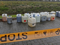 20172311-Verdachte-vaten-in-sloot-bij-Halmaheiraplein-Dordrecht-Tstolk-004