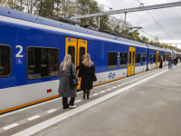 Weer treinen op gloednieuw station Dordrecht Zuid