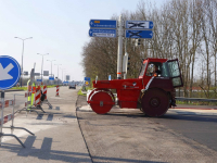 Vers asfalt voor nieuwe afrit A16