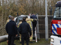 Vrachtwagen op zijn kant Aquamarijnweg Dordrecht