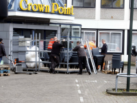 Eerste opbouw werkzaamheden voor vluchtelingen in Crown Point Spuiboulevard Dordrecht