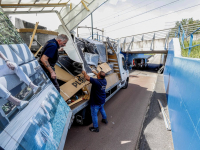 Schade aan spoorviaduct na te hoge vrachtwagen Dordrecht