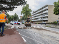 07072022-Vrachtwagen-verliest-puin-op-Eemsteynstraat-Dordrecht-Stolkfotografie