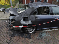 Auto verwoest door brand