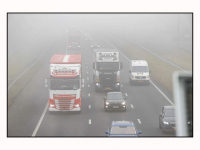 21012025-Autoverkeer-op-A16-last-van-de-dichte-mist-Dordrecht-Stolkfotografie-002