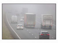 21012025-Autoverkeer-op-A16-last-van-de-dichte-mist-Dordrecht-Stolkfotografie-004
