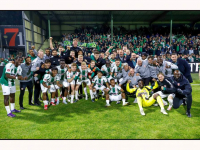 17052025-FC-Dordrecht-na-winst-op-De-Graafschap-door-in-play-offs-op-promotie-Krommedijk-Dordrecht-Stolkfotografie