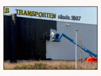 01042025-Nieuw-kleurtje-op-loodsen-langs-Laan-dv-Naties-in-Dordrecht-Stolkfotografie-003