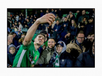 19042024-Vreugde-en-blijdschap-onder-supporters-van-FC-Dordrecht-na-de-overwinning-op-TOP-Oss-Dordrecht-Stolkfotografie-001