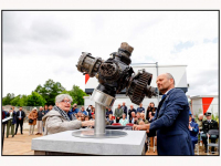 04052025-Onthulling-WO-II-herdenkingsmonument-piloot-Henri-Goldsmit-in-Amstelwijck-Dordrecht-Stolkfotografie-010