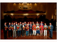 24042026-Negentien-Dordtenaren-koninklijk-onderscheiden-tijdens-Lintjesregen-Dordrecht-Stolkfotografie