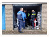 10062025-Garageboxen-onder-de-loep-Spechtstraat-Zwijndrecht-Stolkfotografie