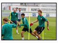 02072026-Sidali-Bouraba-tekent-eerste-profcontract-bij-FC-Dordrecht-Stolkfotografie