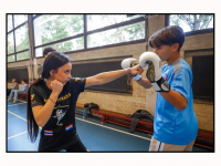 23092025-Kickbokskampioen-terug-naar-haar-oude-school-in-de-week-tegen-Pesten-Insula-College-Mavo-Koningstraat-Dordrecht-Stolkfotografie-001