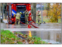 11112025-Amstelwijckweg-onder-water-door-lekkage-eetcafe-Wilhelminaboom-getroffen-Dordrecht-Stolkfotografie-002