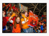 28112025-Scholieren-genieten-van-internationaal-shorttrackspektakel-Dordrecht-Stolkfotografie-001
