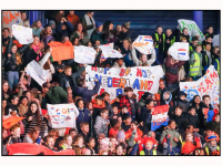 28112025-Scholieren-genieten-van-internationaal-shorttrackspektakel-Dordrecht-Stolkfotografie-008