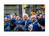 13122025-Wilders-start-‘AZC-tour-in-Papendrecht-en-spreekt-met-inwoners-op-Marktplein-Papendrecht-Stolkfotografie