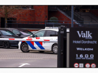 22122025-Hulpdiensten-massaal-naar-vd-Valk-Dordrecht-Stolkfotografie-001