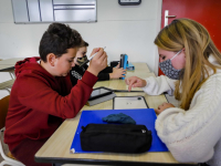 Bovenbouw kinderen De Regenboogschool weer naar school Dordrecht