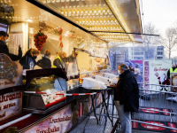 Oliebollen verkopen Dordtsche Gebakkraam WC Bieshof Dordrecht