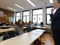 20161011 Wethouder Rik vd Linden als gastles VMBO Wellant Groenezoom Dordrecht Tstolk