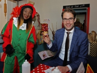 20162911 Burgemeester en wethouders bezoeken Sinterklaashuis Spuiboulevard Dordrecht Tstolk